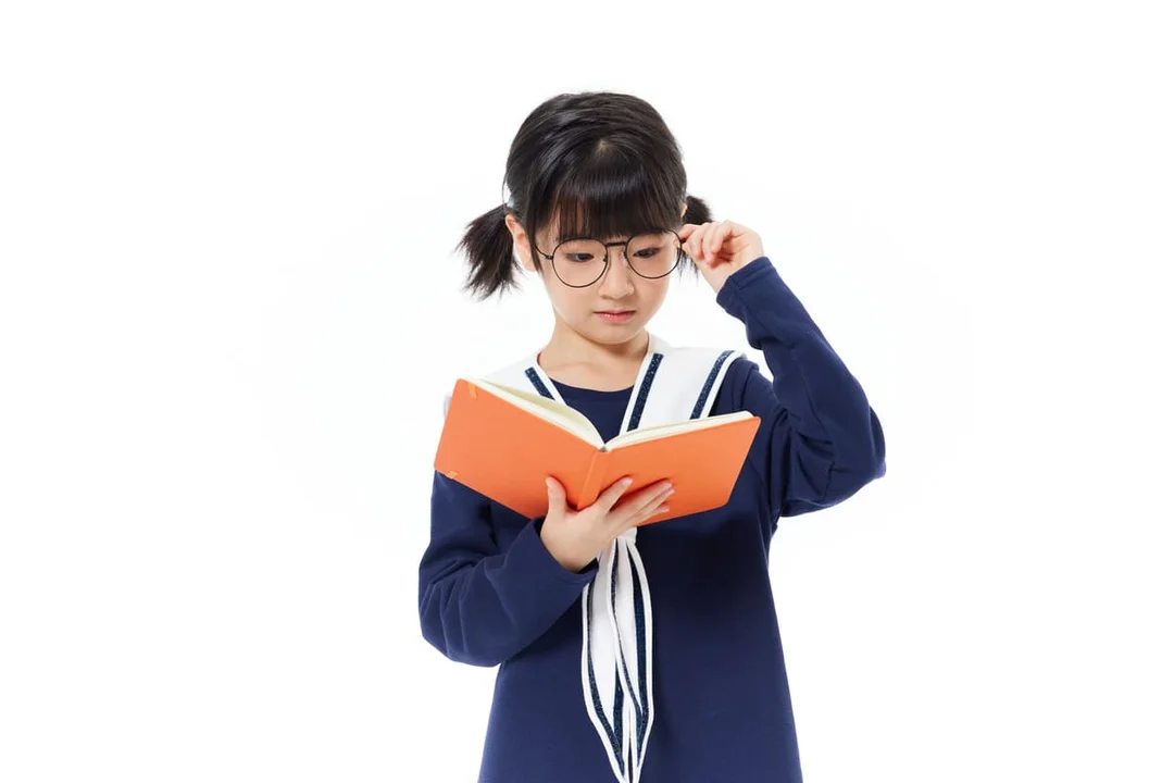 Hình minh họa dinh dưỡng cho người cận thị Hình minh họa dinh dưỡng cho người cận thị