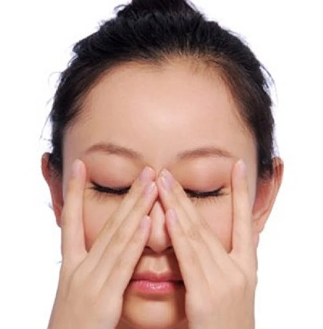 massage mắt hỗ trợ giảm cận thị tự nhiên massage mắt giảm mỏi mắt hỗ trợ giảm cận thị tự nhiên