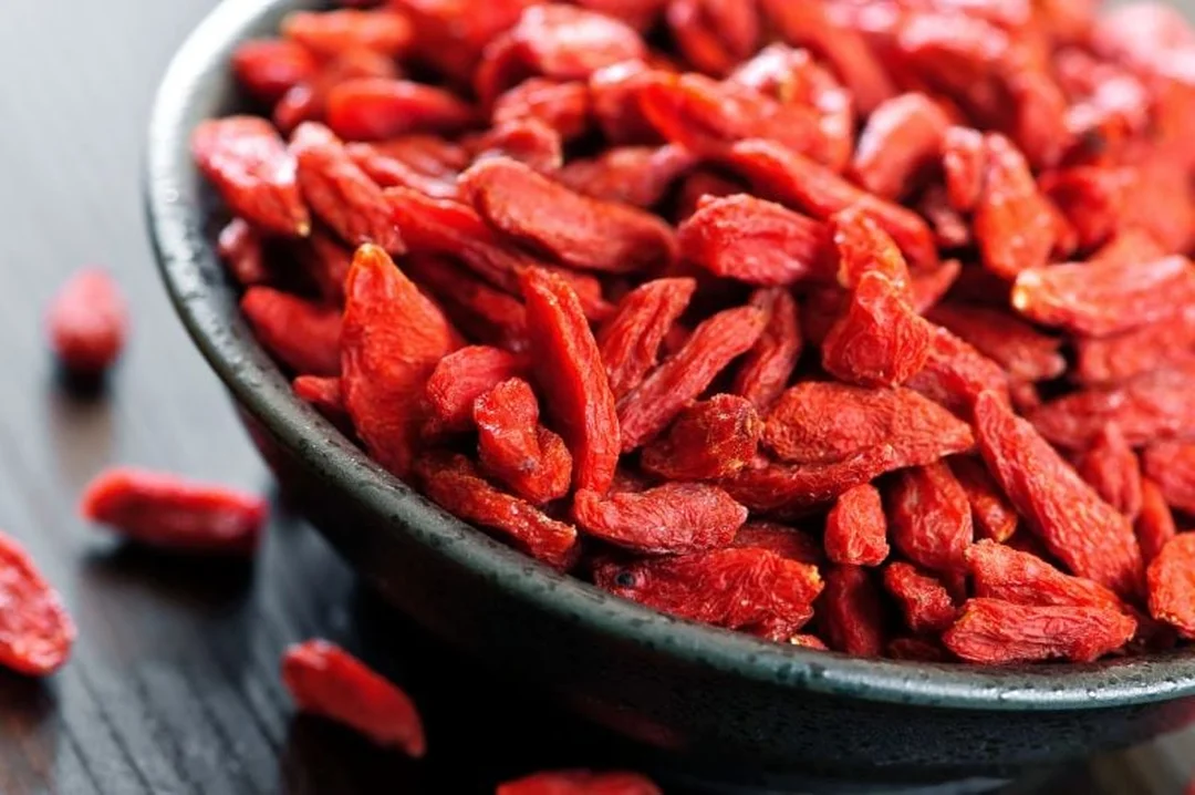 bài thuốc dân gian chữa cận thị từ cháo câu kỷ tử