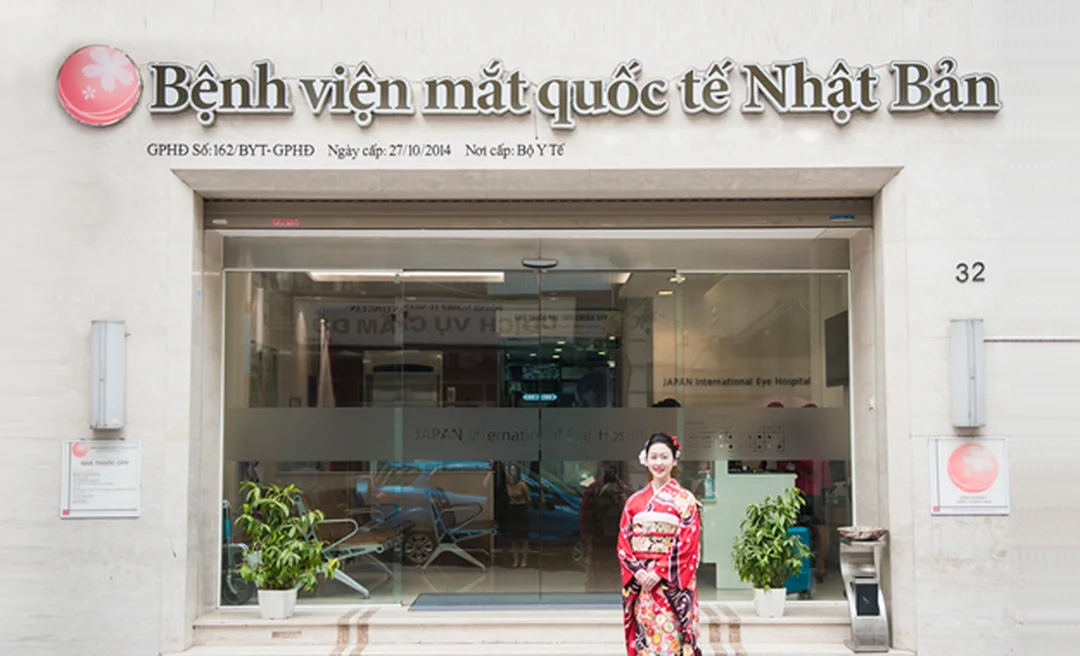 bị cận thị có làm phi công được không khi khám mắt chuyên sâu tại Quảng Ninh