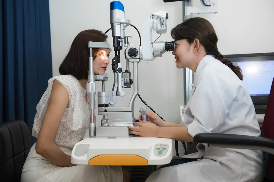 khám mắt cận thị hết bao nhiêu tiền khi đo khúc xạ tại bệnh viện