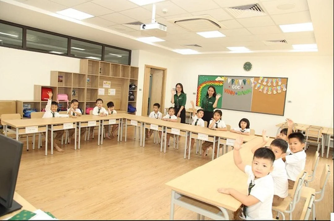 Ánh sáng học đường trong phòng ngừa tật cận thị là gì tật cận thị là gì và ánh sáng học đường giúp giảm mỏi mắt